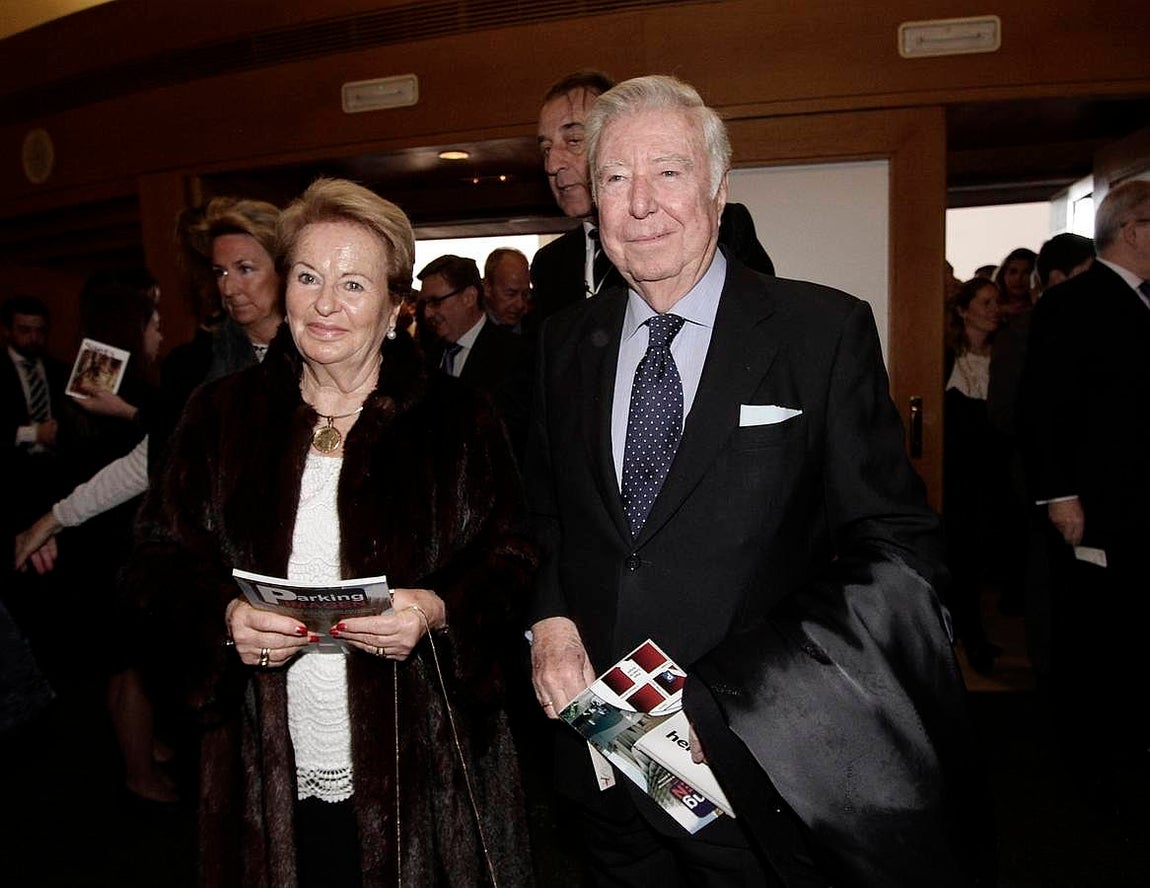 Sevilla, entregada al pregón de Rafa Serna