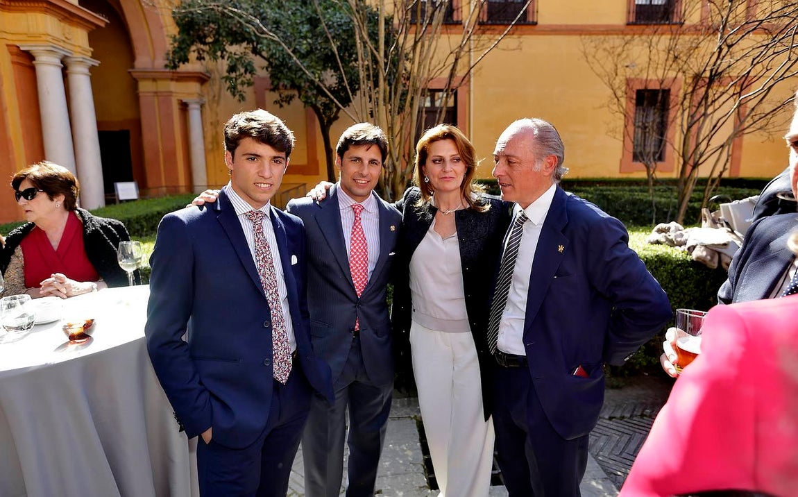 Sevilla, entregada al pregón de Rafa Serna