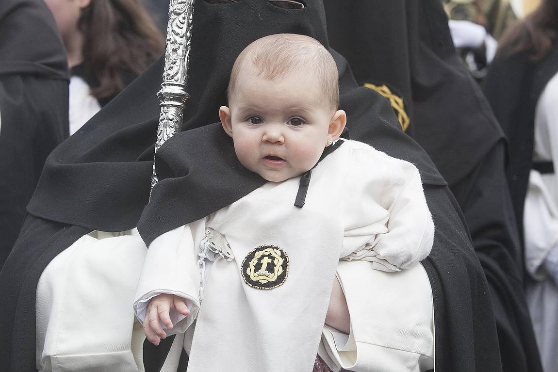 La lluvia obligó al Amor a volver a su templo