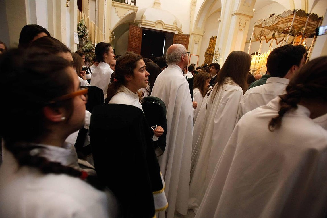 La Esperanza se quedó en su templo