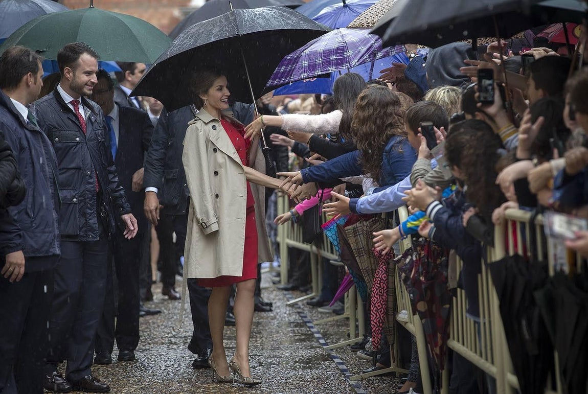 Los Reyes de España, de visita en Aerópolis