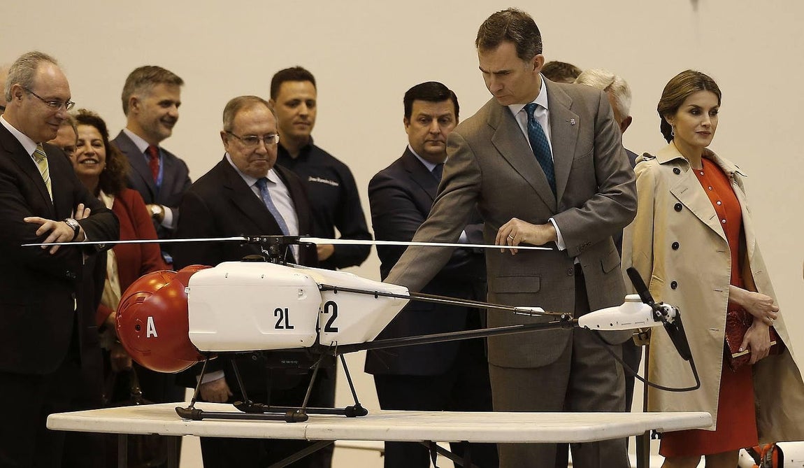 Los Reyes de España, de visita en Aerópolis