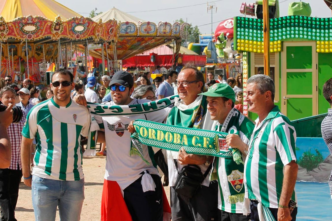En imágenes, el ambiente en la grada del Córdoba-Elche