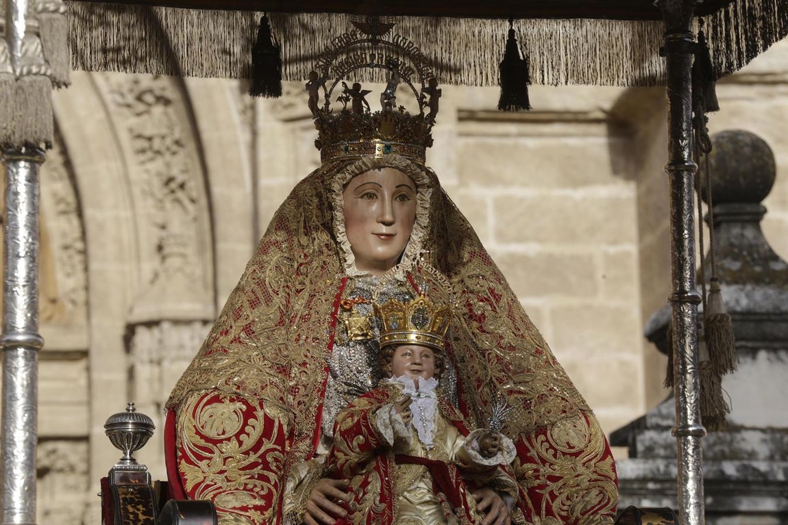 Las mejores imágenes del día de la Virgen de los Reyes