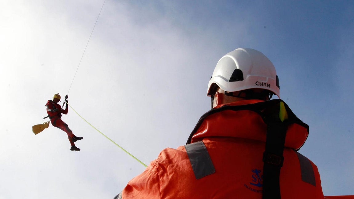 Así salvan vidas desde Salvamento Marítimo en el Estrecho