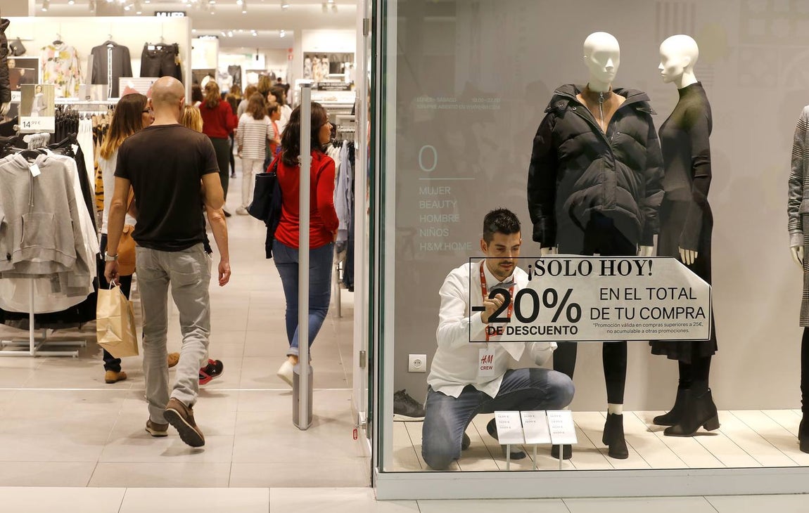 Exitosa primera «Shopping Night» de La Sierra, en imágenes