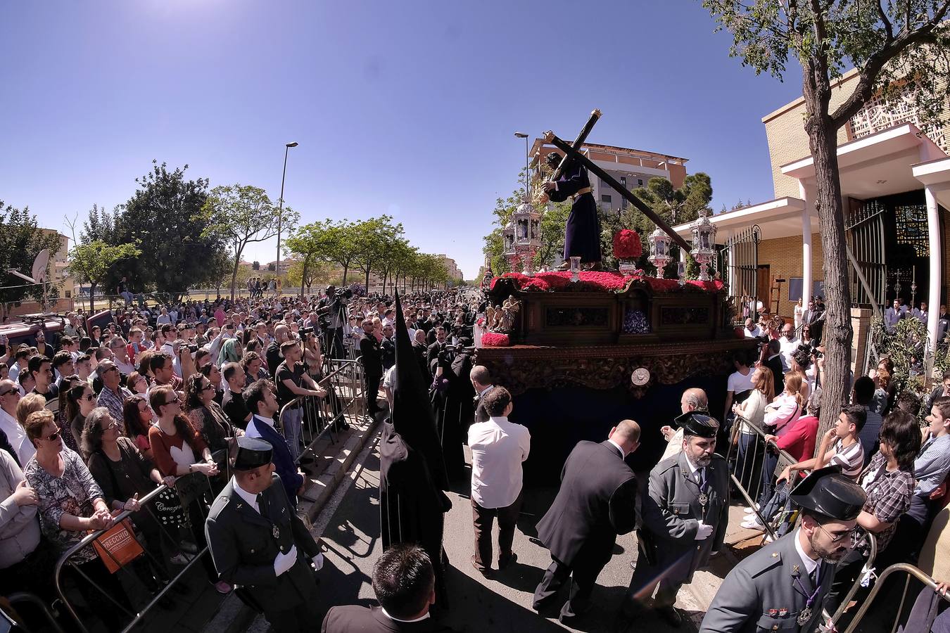 Las fotos del Divino Perdón el Sábado de Pasión de la Semana Santa de Sevilla 2017