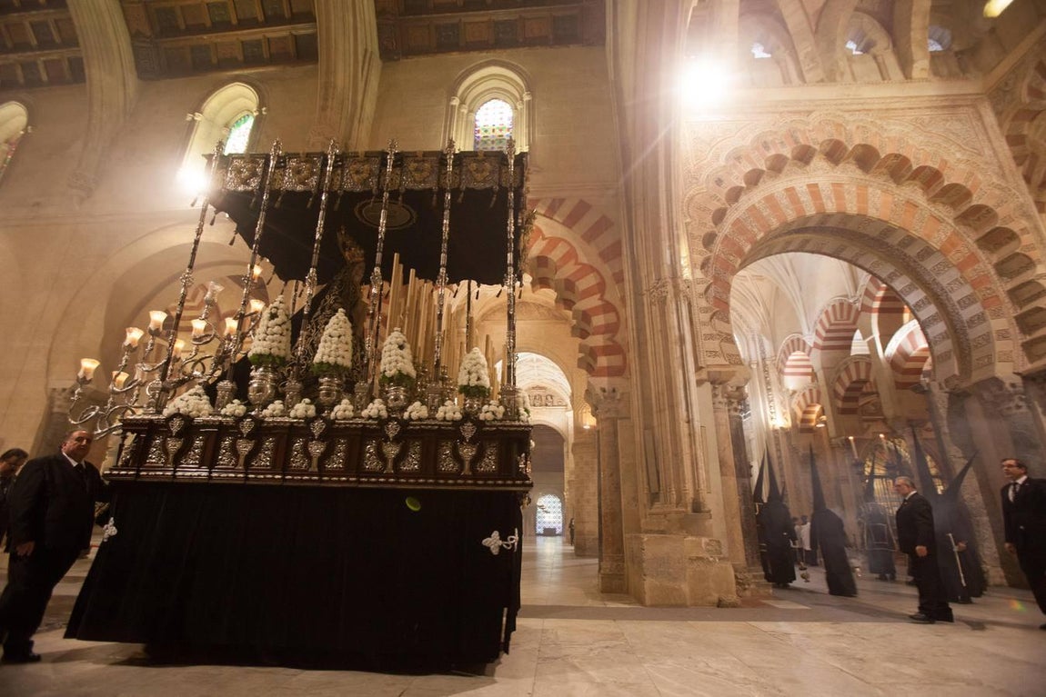 Las fotos del Nazareno del Jueves Santo de la Semana Santa de Córdoba de 2017