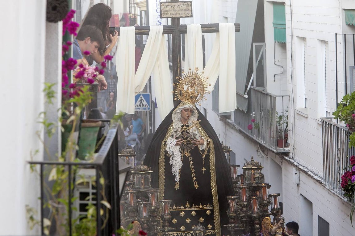 Las fotos de la Soledad del Viernes Santo de la Semana Santa de Córdoba 2017