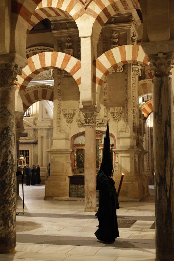 Las fotos de la Expiración del Viernes Santo de la Semana Santa de Córdoba 2017