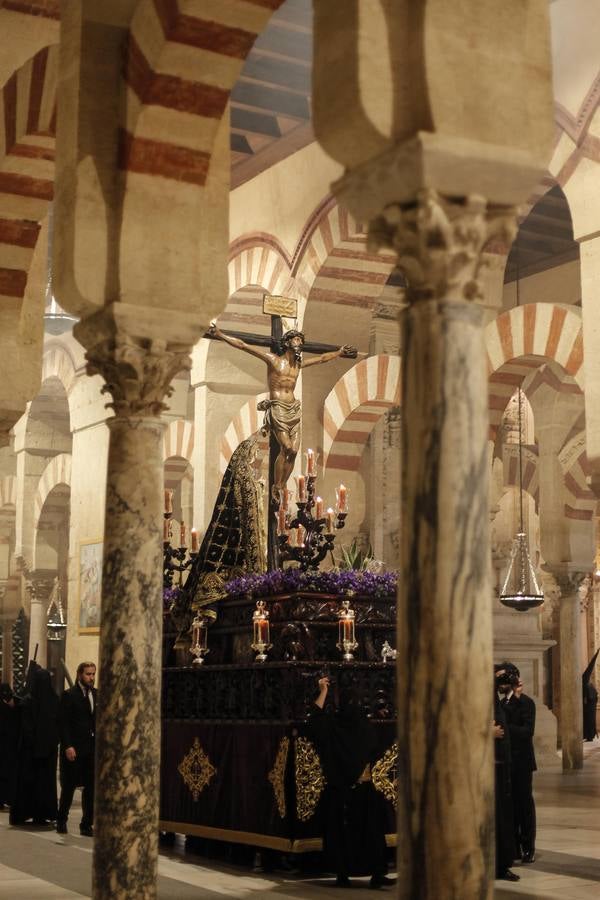 Las fotos de la Expiración del Viernes Santo de la Semana Santa de Córdoba 2017