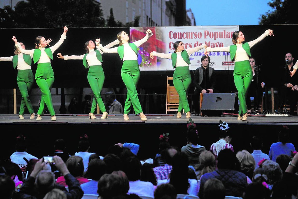 En imágenes, el primer día de las Cruces de Mayo de Córdoba 2017