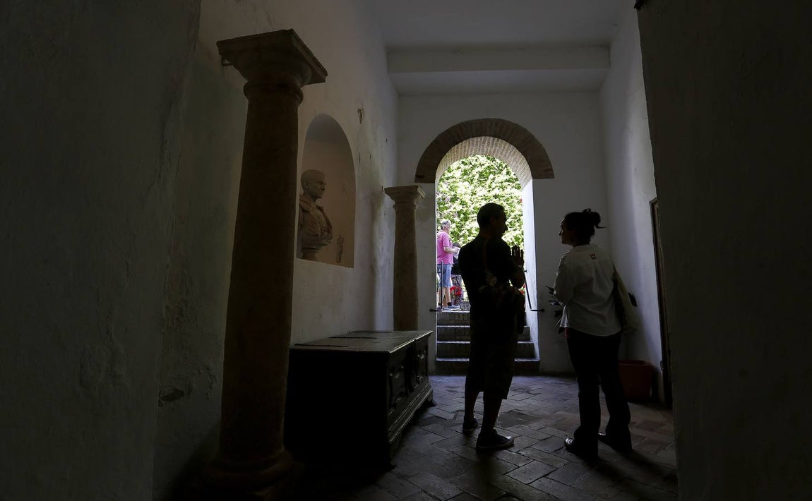 Los patios del Palacio de Viana de Córdoba, en imágenes