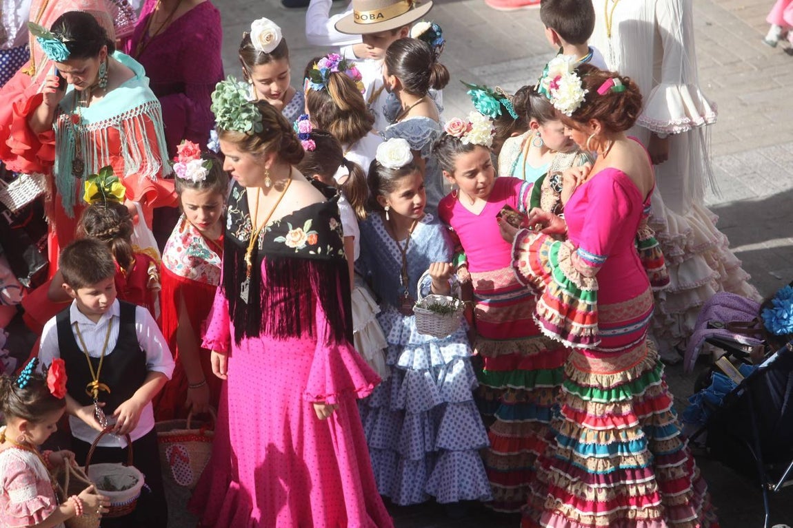 La salida de la Hermandad del Rocío de Córdoba, en imágenes