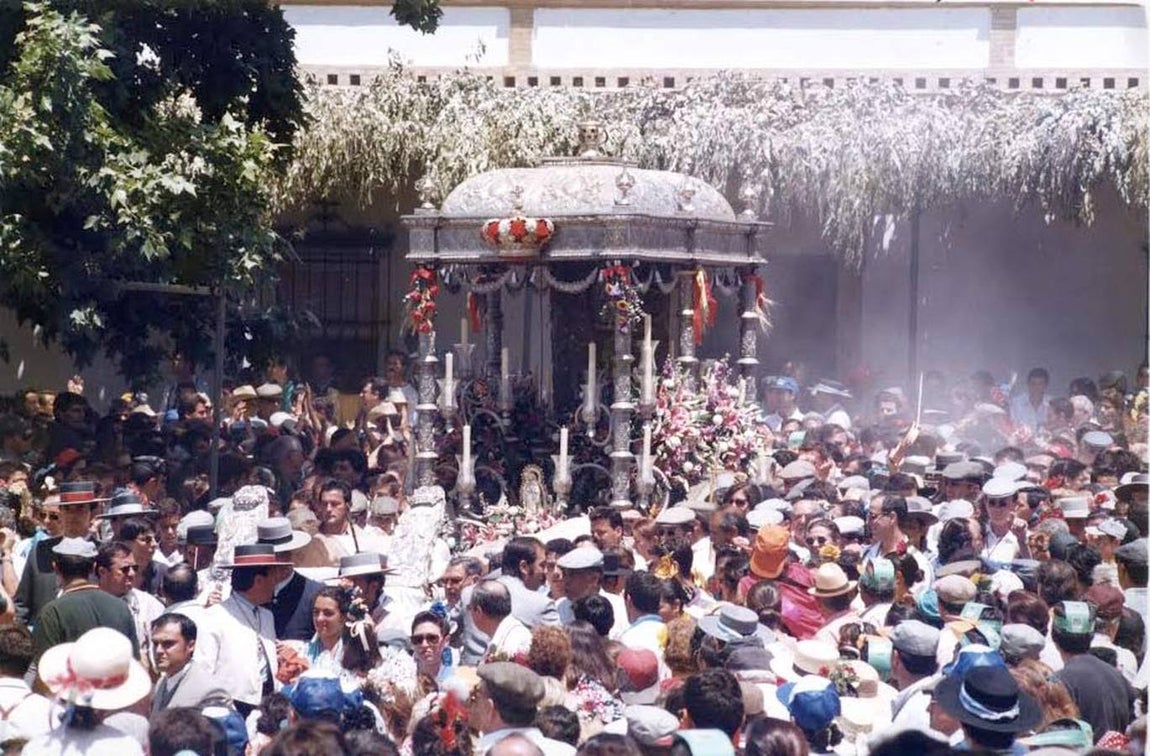 La hermandad de Coria en 1996