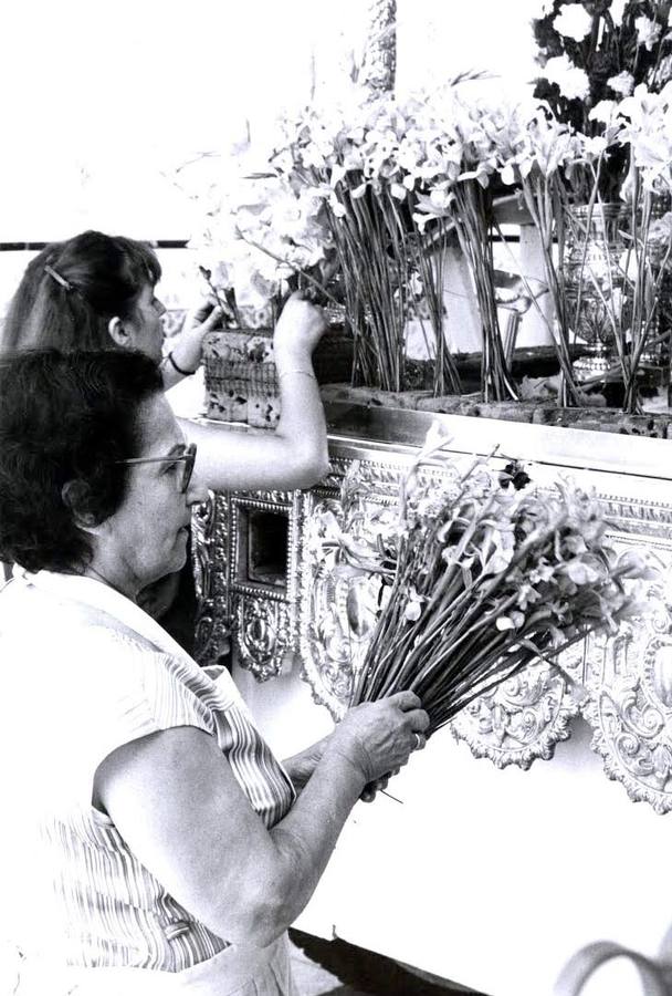 Peregrinas de la hermandad de Punta Umbría (Huelva) en 1988