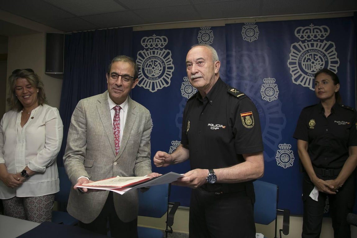 Las imágenes de la obra impresa en Sevilla en 1619 de «incalculable» valor