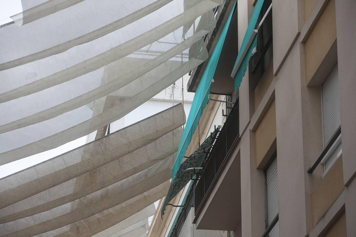 Así están los toldos del Centro de Córdoba a dos semanas de su colocación
