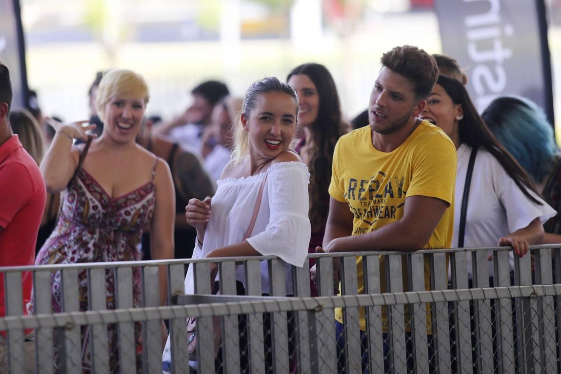 Encuéntrate en las fotos del casting de Operación Triunfo en Sevilla