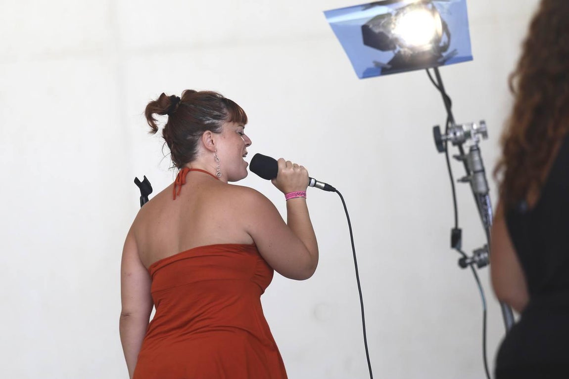 Encuéntrate en las fotos del casting de Operación Triunfo en Sevilla