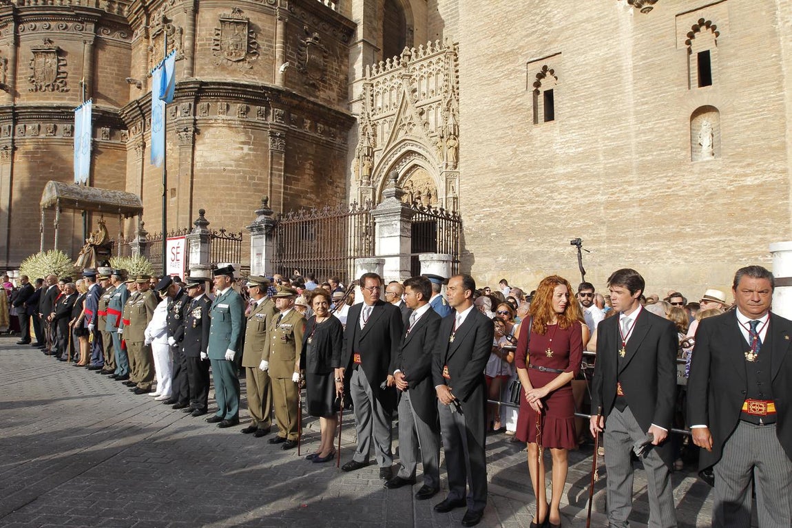 Calurosa bienvenida a la Virgen de los Reyes
