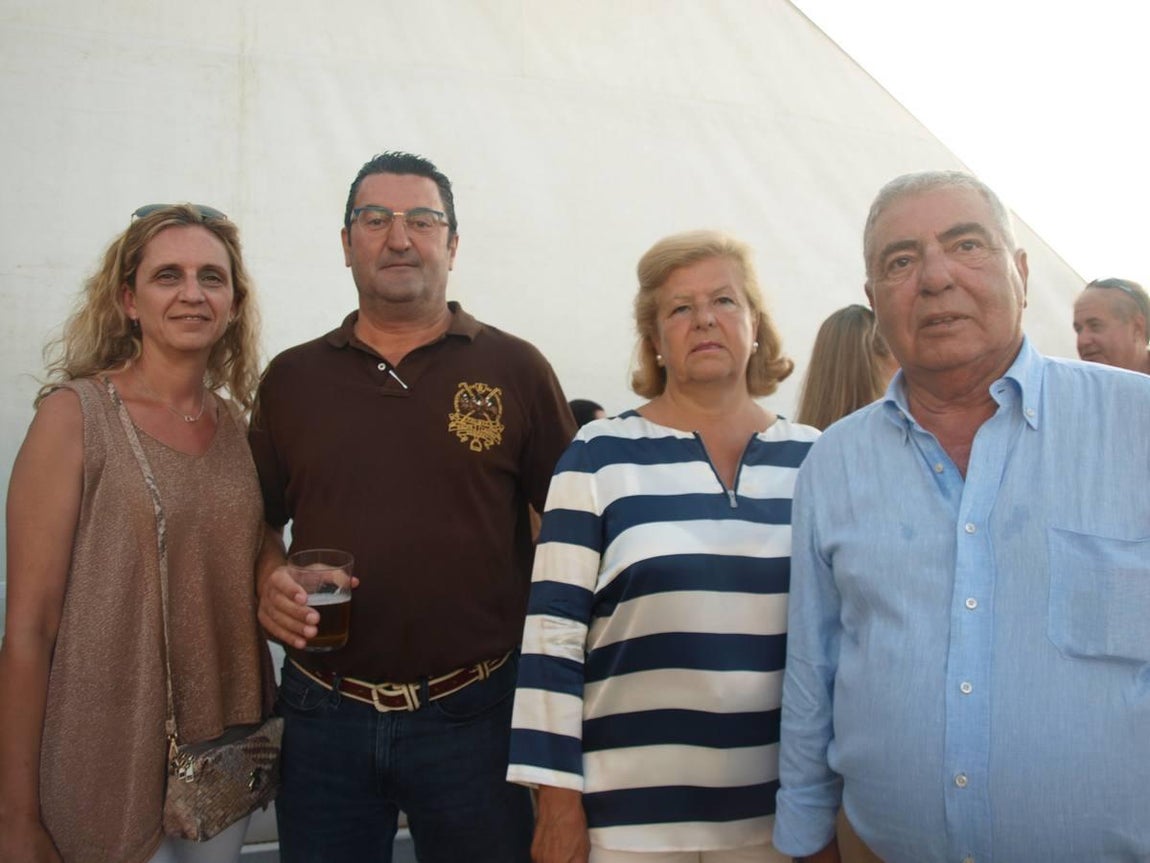 María José Guijarro, Antonio Salas y los señores de Guzmán