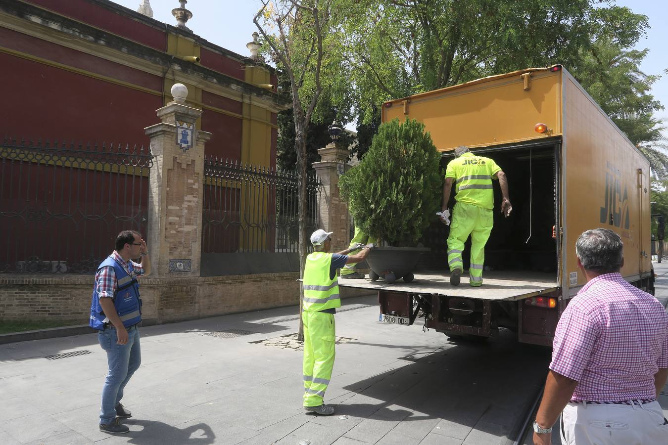 En imágenes: Sevilla se protege contra el terrorismo