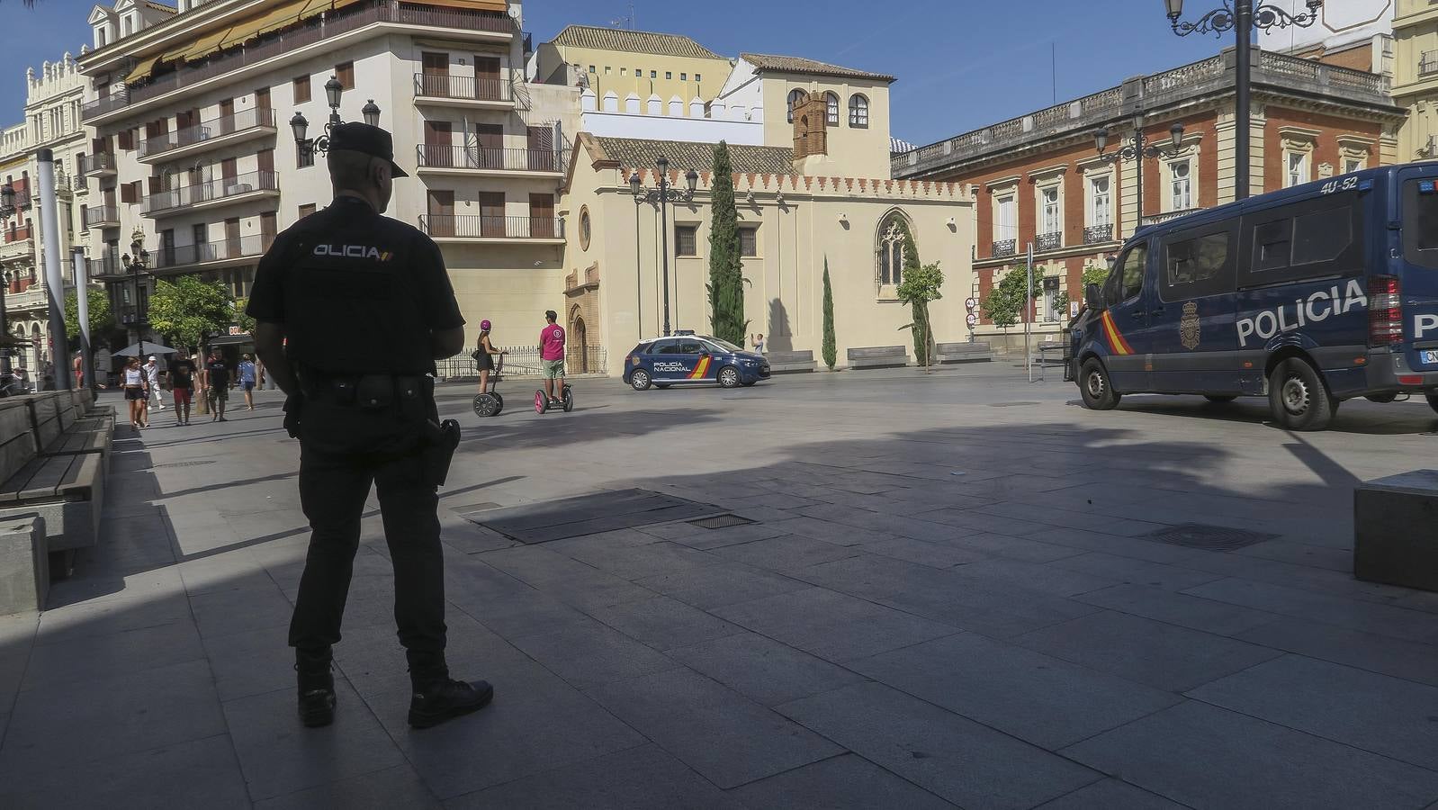 En imágenes: Sevilla se protege contra el terrorismo