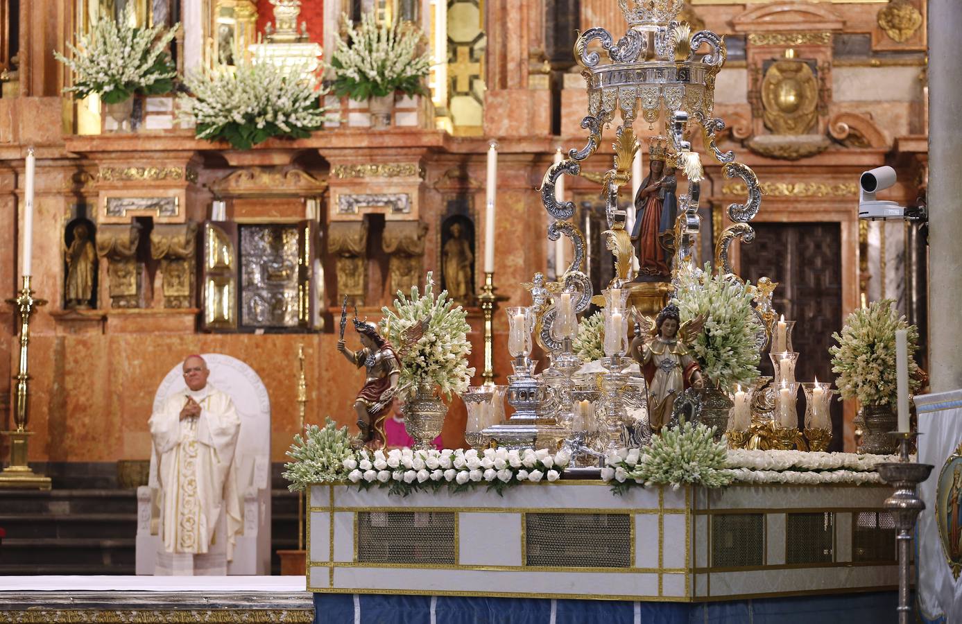 La procesión de la Virgen de la Fuensanta de Córdoba, en imágenes