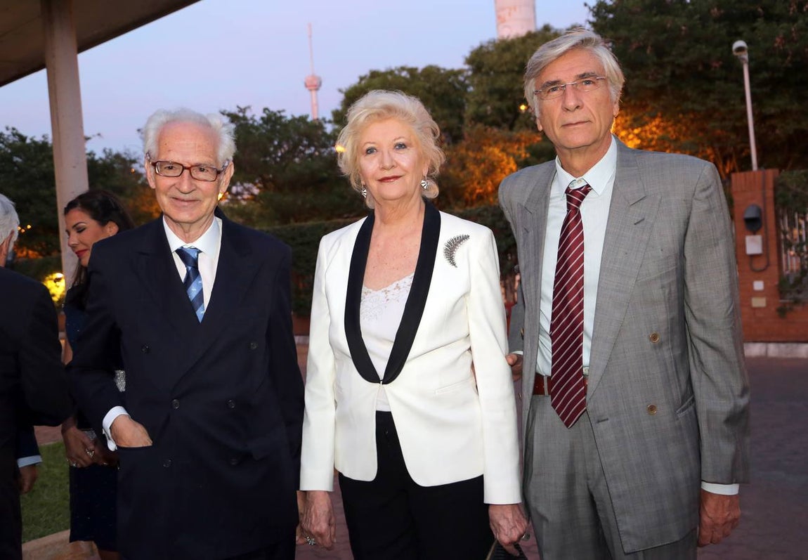 La entrega a Andrés Calamaro del Premio Taurino Manuel Ramírez, en imágenes (I)