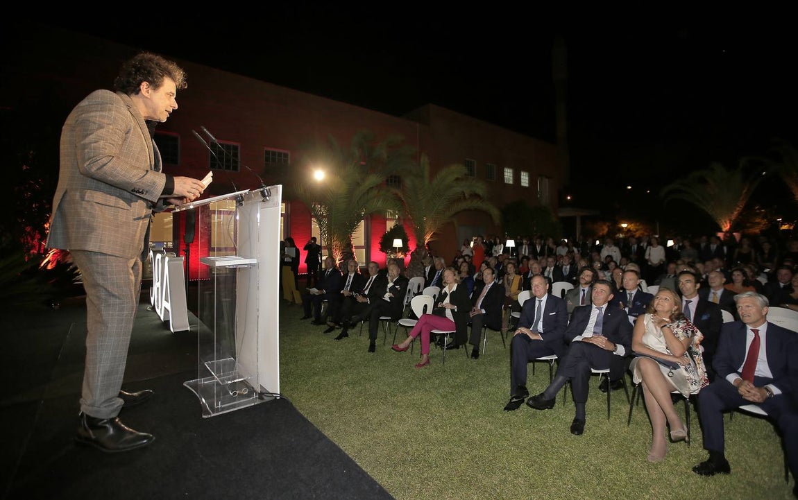 La entrega a Andrés Calamaro del Premio Taurino Manuel Ramírez, en imágenes (I)