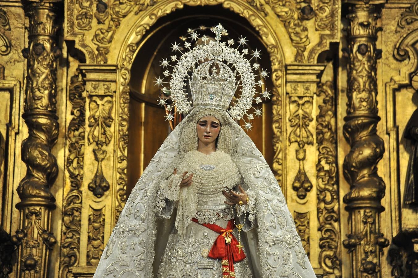 Galería del primer aniversario de la coronación de la Virgen de la Paz