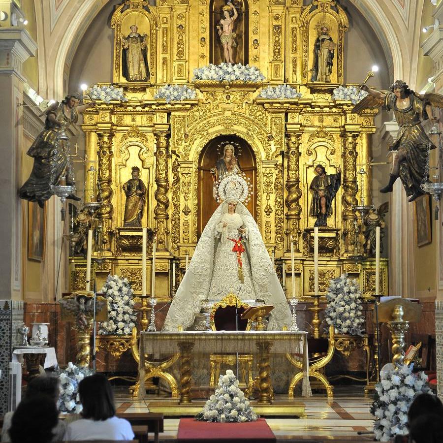 Galería del primer aniversario de la coronación de la Virgen de la Paz