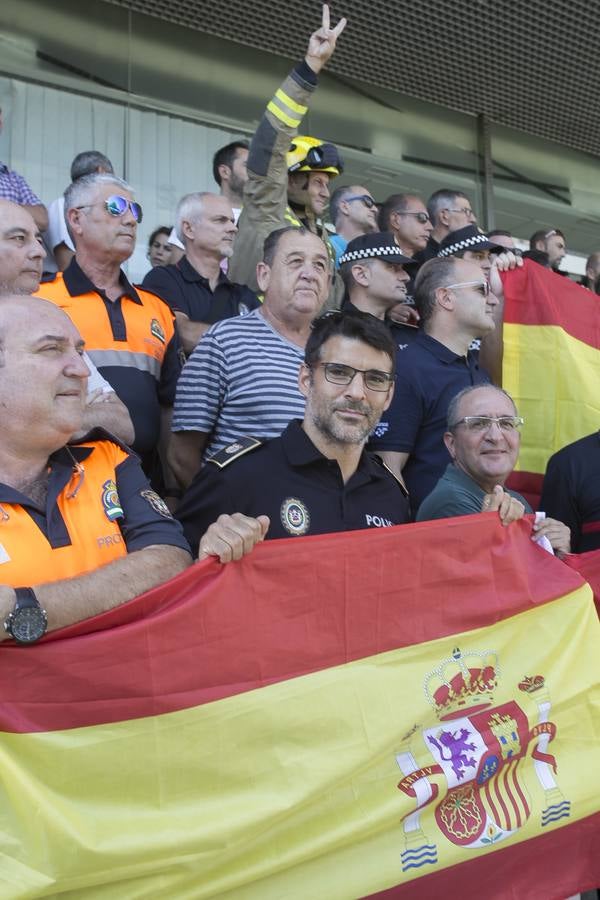 La Policía Local muestra su apoyo a las fuerzas de seguridad del Estado