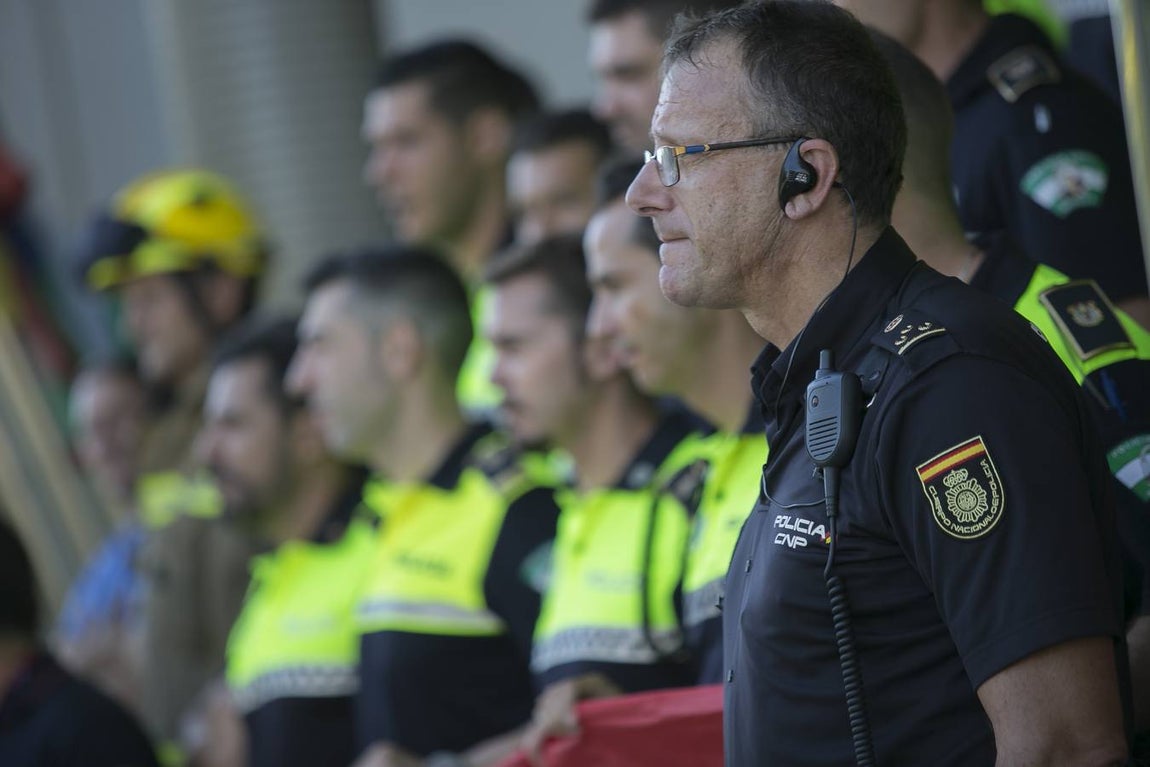 La Policía Local muestra su apoyo a las fuerzas de seguridad del Estado