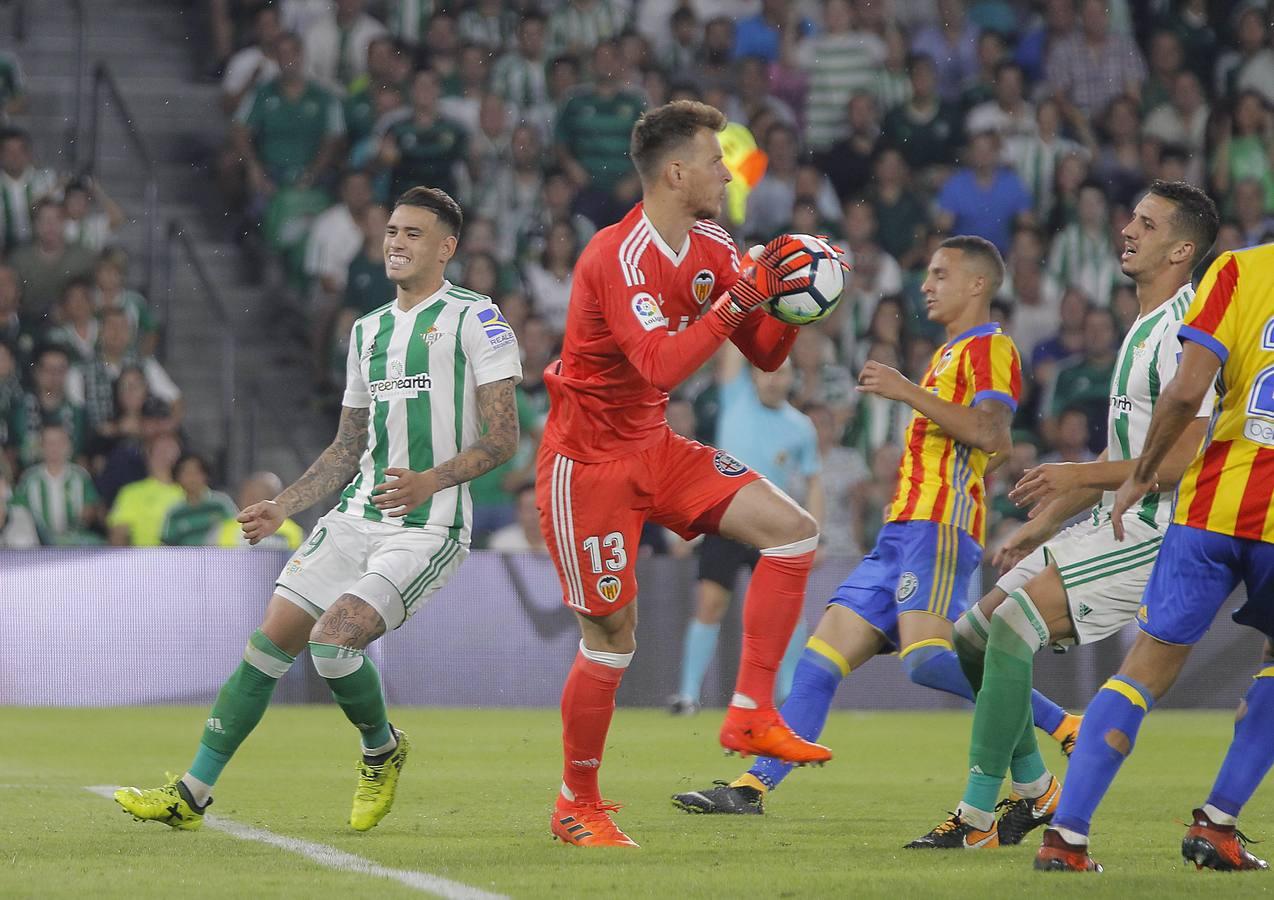 Las imágenes del partido Betis-Valencia (3-6)