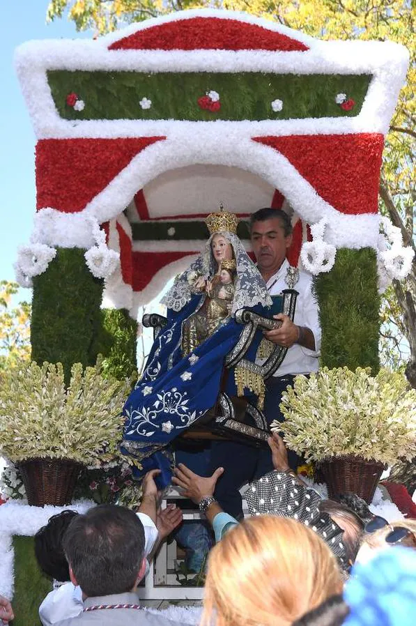 En imágenes: la Romería de la Virgen de Valme en Dos Hermanas