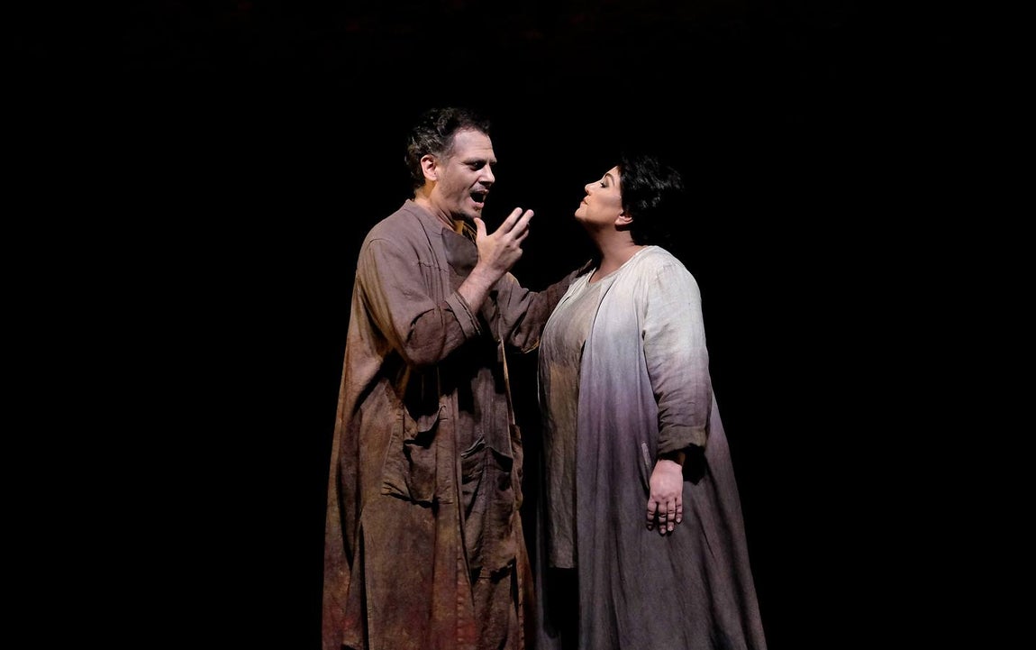 En imágenes, los últimos preparativos de «Fidelio» en el Maestranza