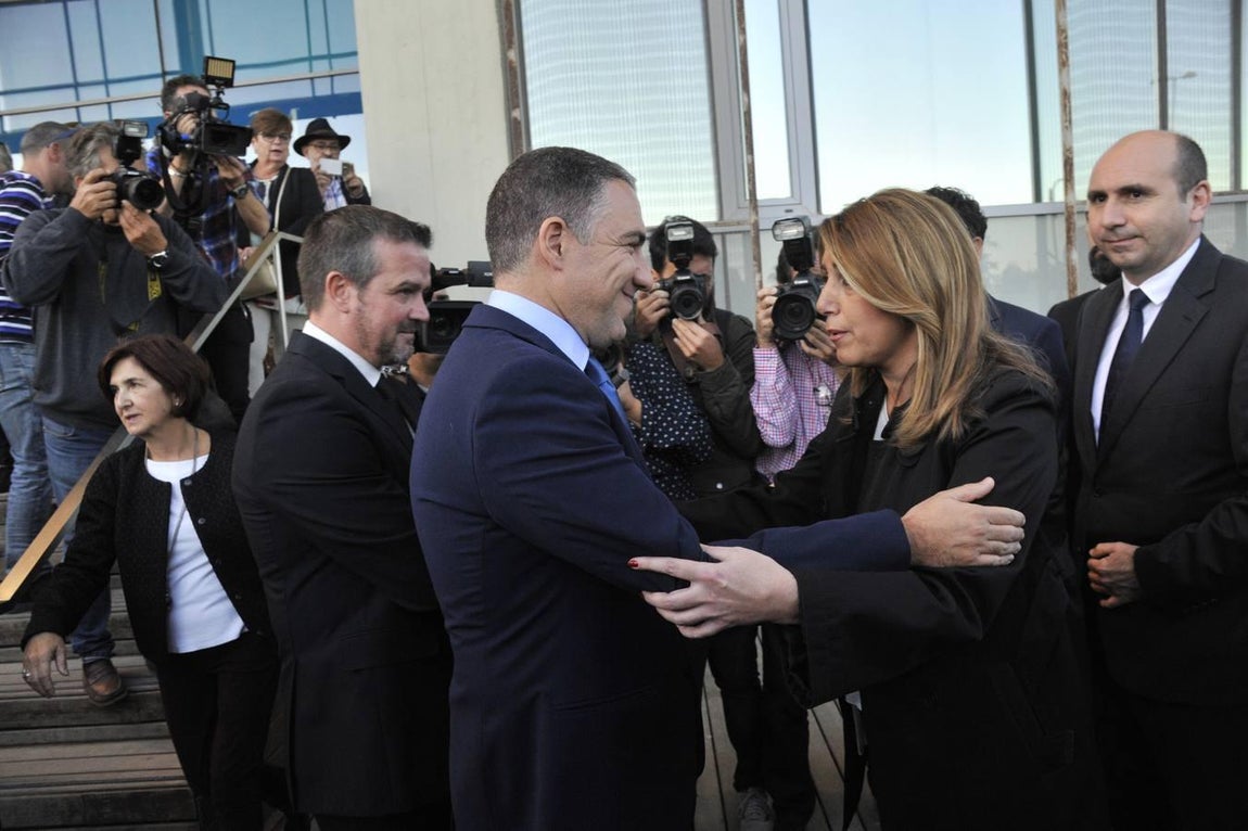 Rostros conocidos en la capilla ardiente del humorista