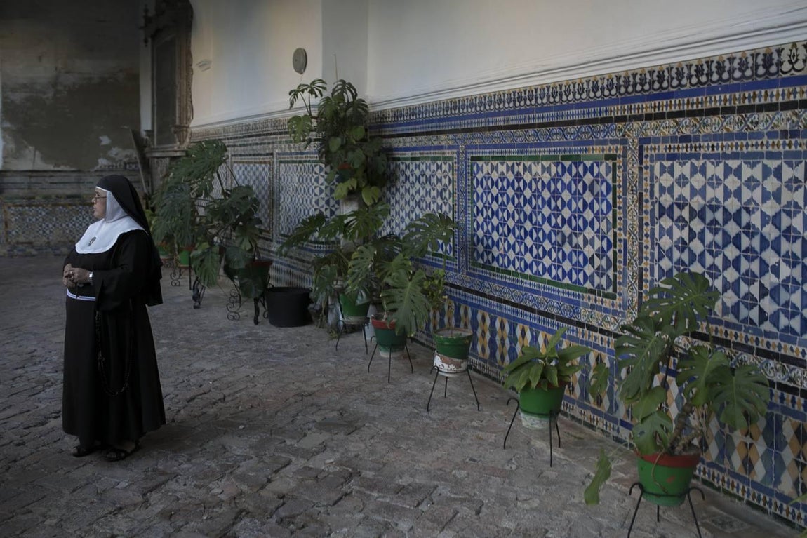 El deterioro del convento de Santa Inés, desde dentro