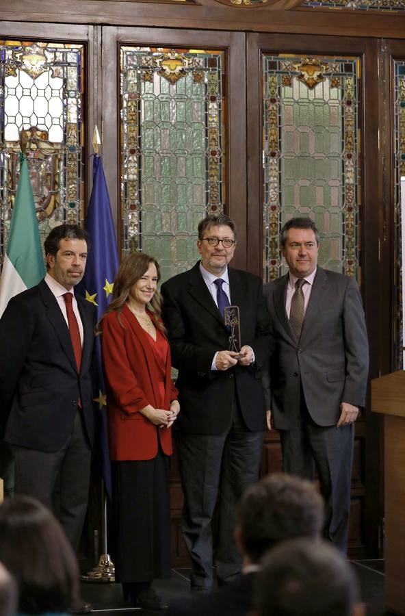 El galardón a Ignacio Camacho, en imágenes