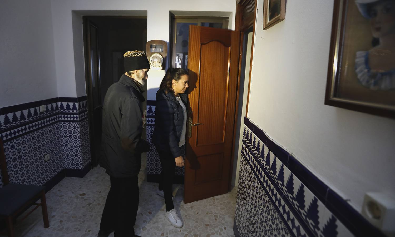 La llegada de Antonio Escobar a su nueva casa en Fuentes de Andalucía