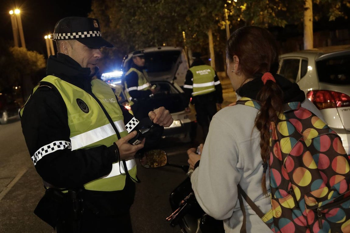 Noche de fuerte presencia policial y numerosos controles de alcoholemia