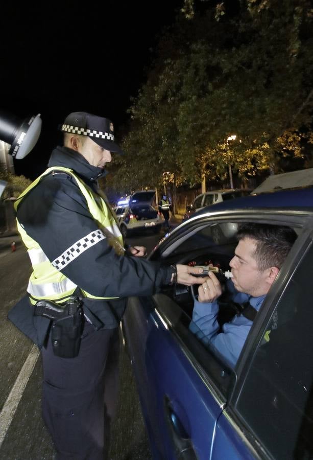 Noche de fuerte presencia policial y numerosos controles de alcoholemia