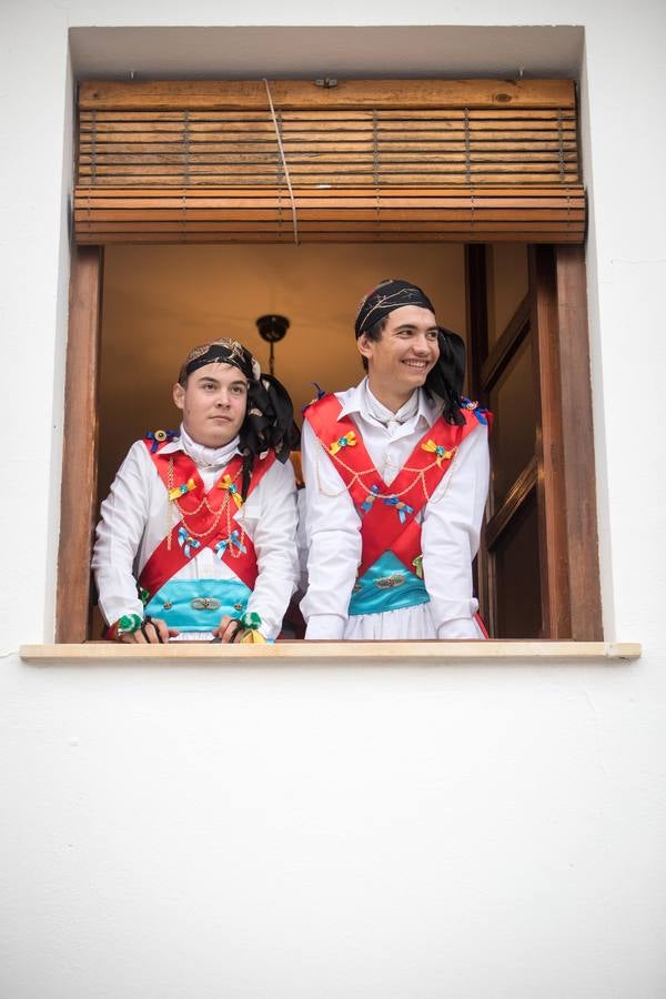 Los locos danzan en Fuente Carreteros