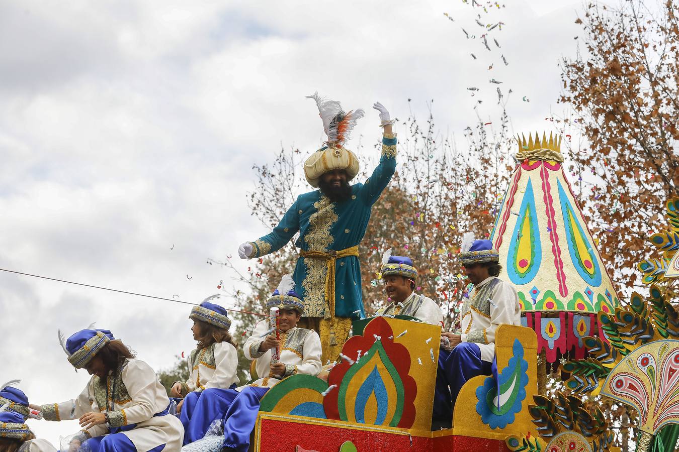 Fotogalería: Ilusión y caramelos en Sevilla
