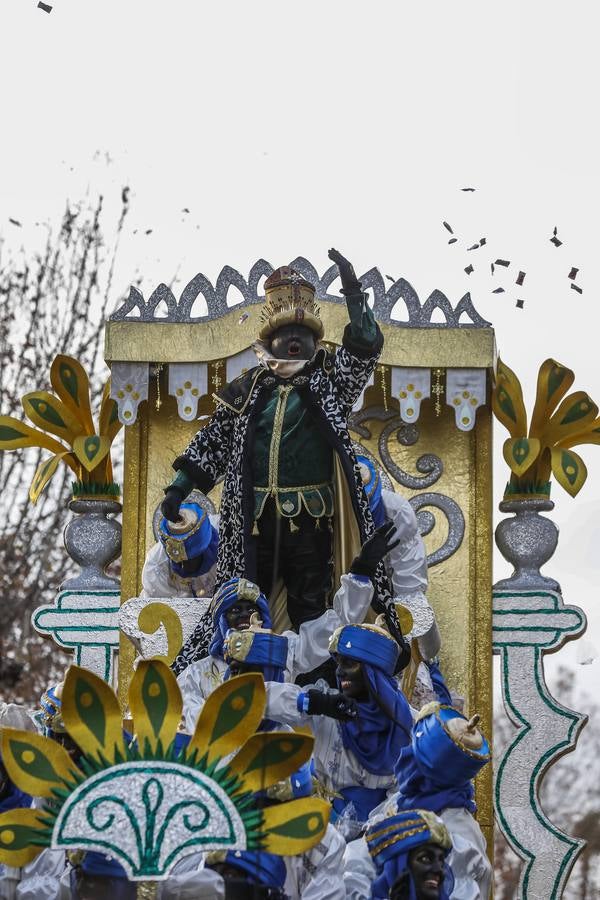 Fotogalería: Ilusión y caramelos en Sevilla