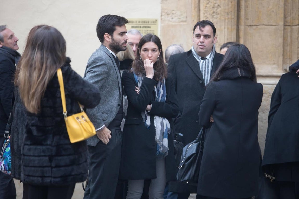 El funeral de Pepe el de El Caballo Rojo, en imágenes