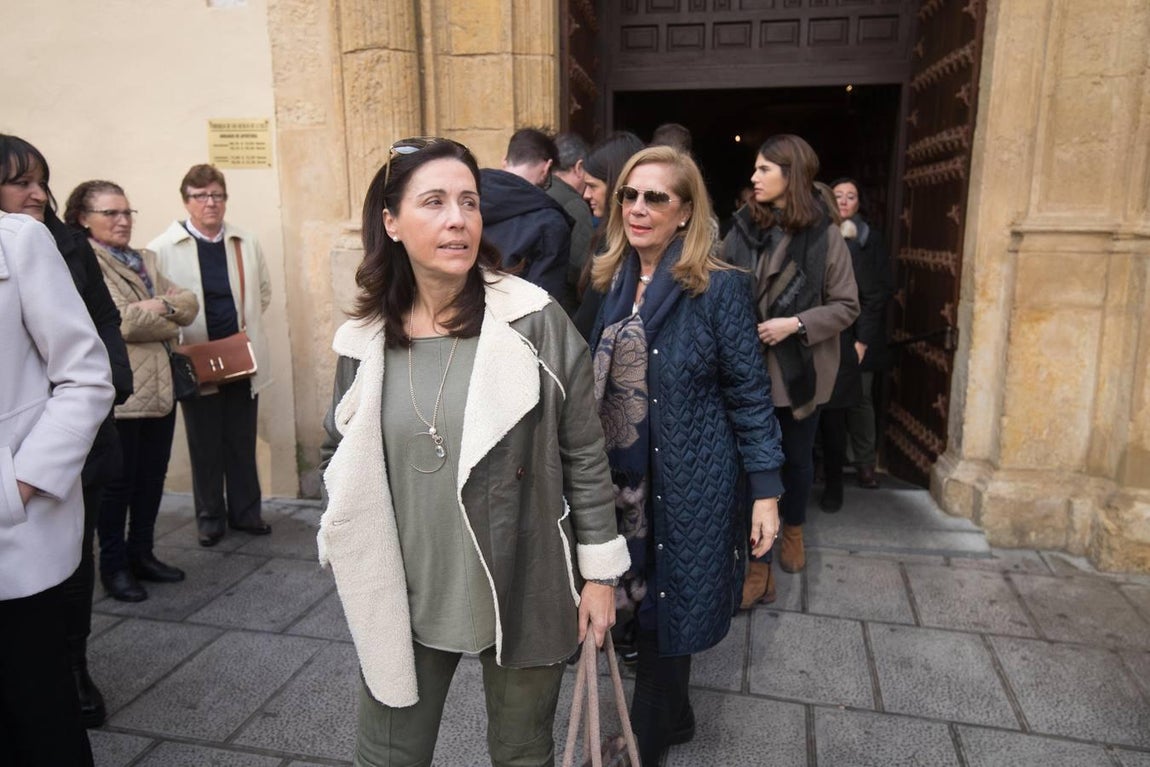 El funeral de Pepe el de El Caballo Rojo, en imágenes