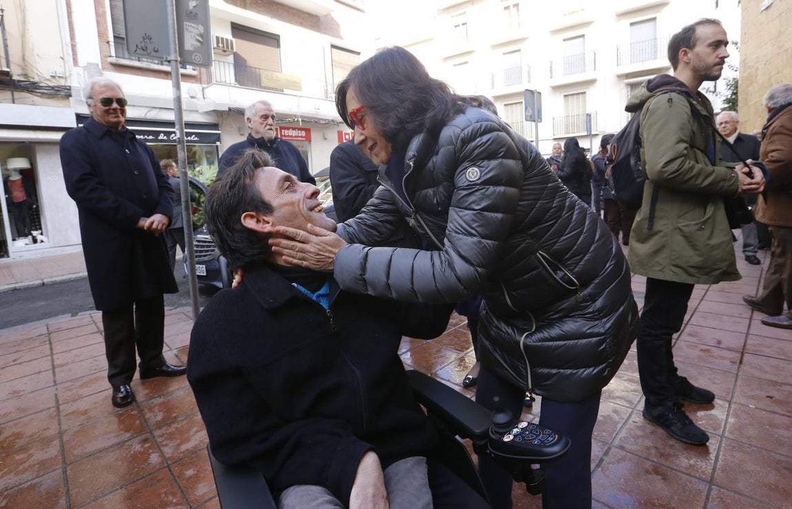 El funeral de Pablo García Baena en San Miguel, en imágenes